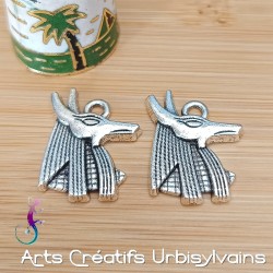 Lot de 2 pendentifs tête...