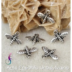 Lot de 10 breloques abeille...