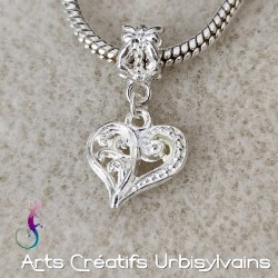 Bélière ciselée en métal...