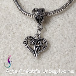 Bélière ciselée et...