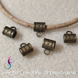 Lot de 5 bélières en métal...