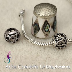 Lot de 2 perles rondes...