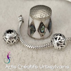 Lot de 2 perles rondes...