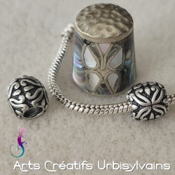 Lot de 2 perles rondes...