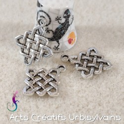 Lot de 3 breloques nœud...