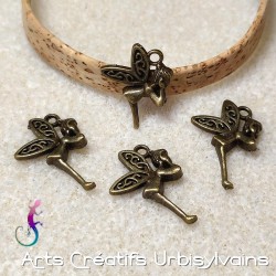 Lot de 4 breloques fées en...