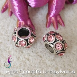 Perle en métal argenté avec...