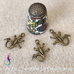 Lot de 30 breloques gecko...