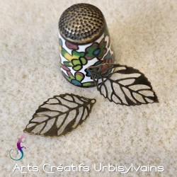 Lot de 10 pendentifs...